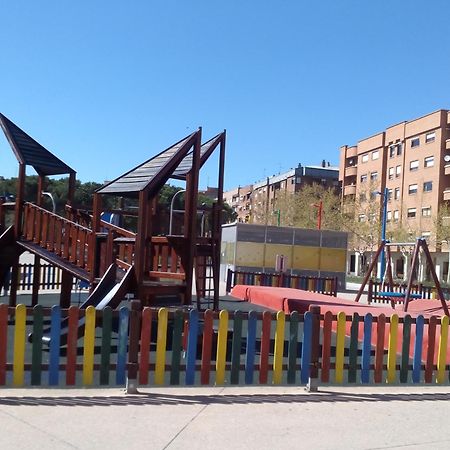 Calle Lardero Apartamento ログローニョ エクステリア 写真