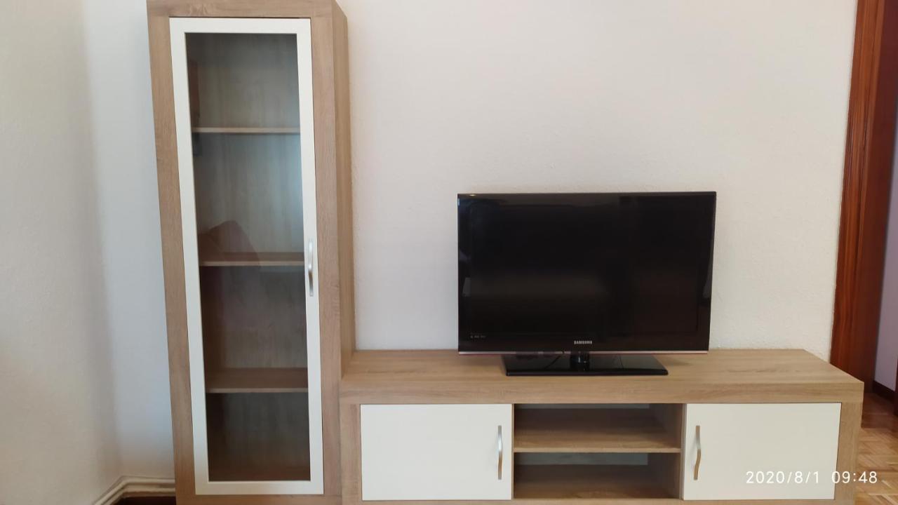 Calle Lardero Apartamento ログローニョ エクステリア 写真