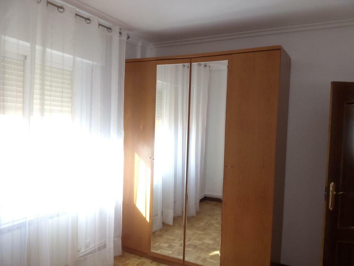 Calle Lardero Apartamento ログローニョ エクステリア 写真